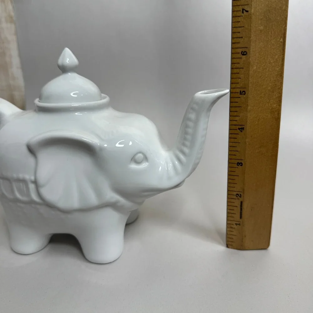 Gordon‎ Bleu White Ceramic Elephant Teapot